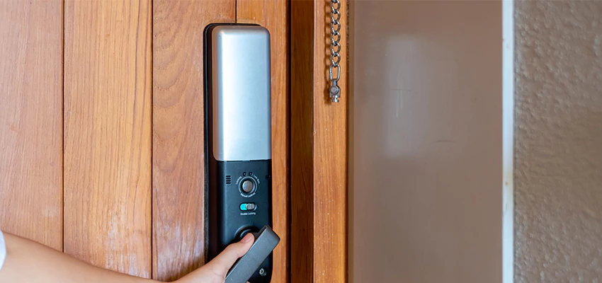 Home Security Electronic Locks Upgrades in Ben Lomond, CA